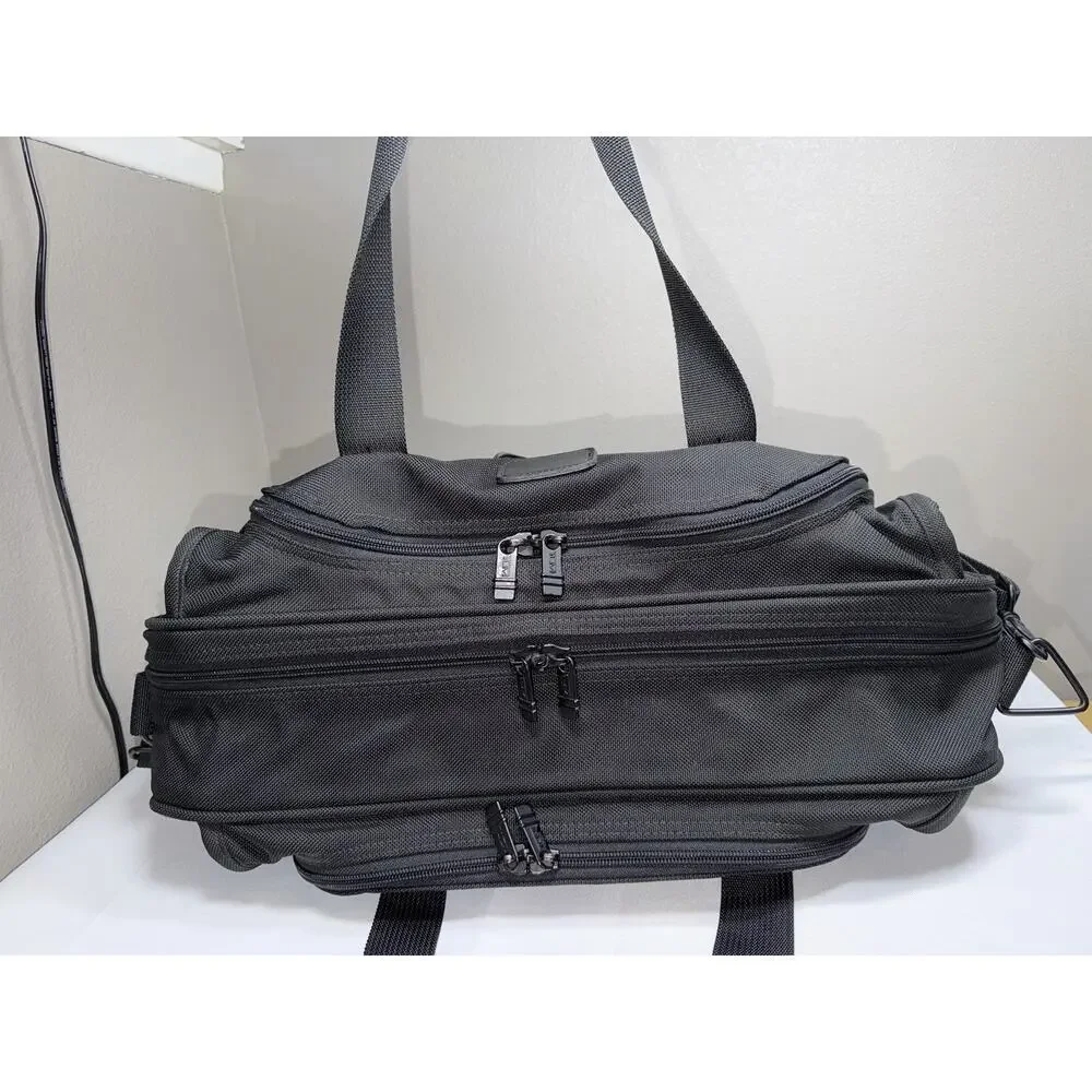TUMI AUTHENTIC 278D3 EXPANDABLE BOSTON BALLISTIC DUFFLE CARRY ON BAG black